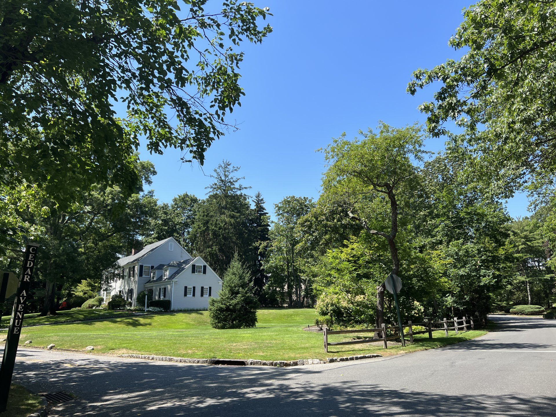 Hewlett Bay Park gallery image 2