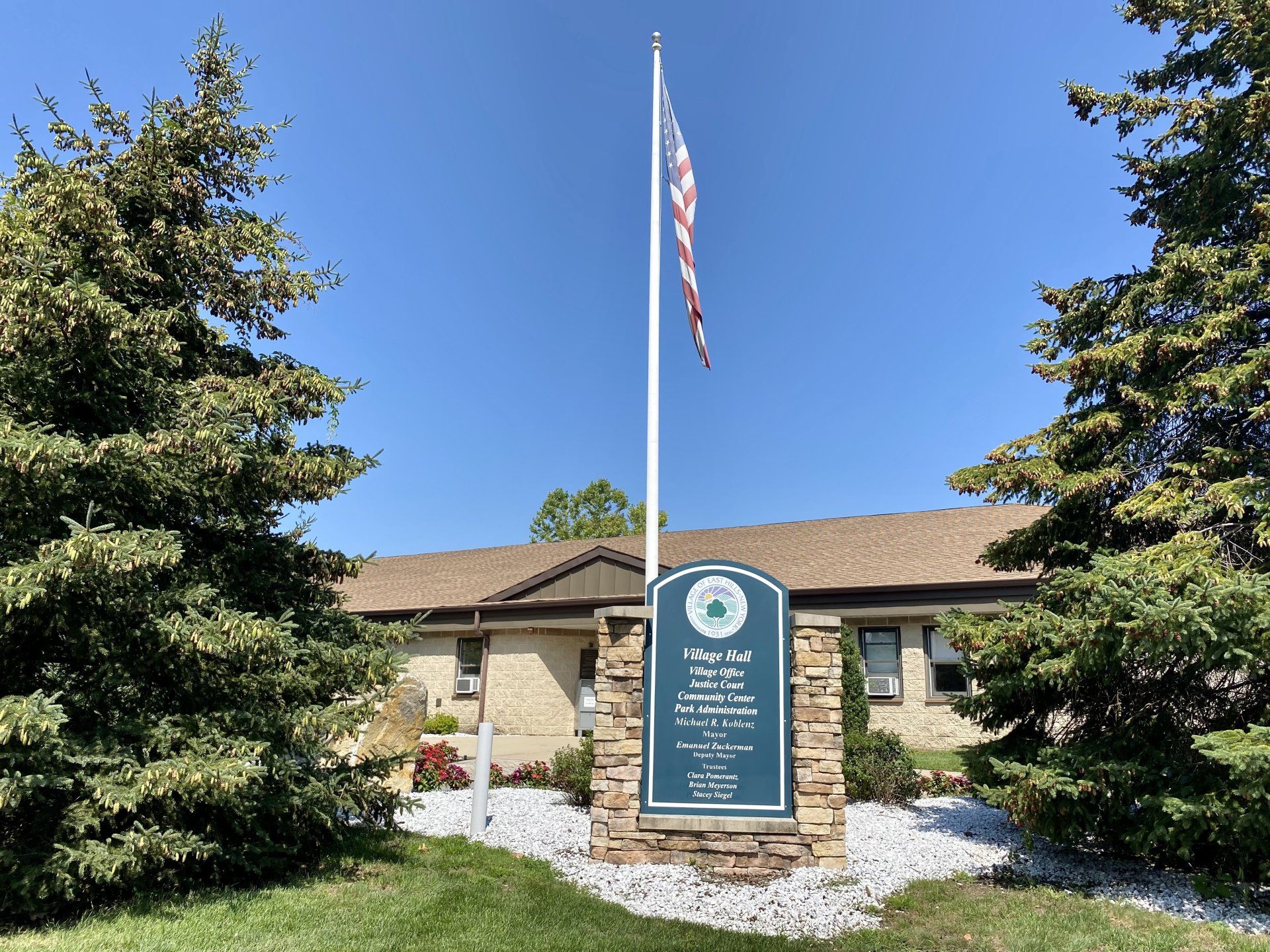 East Hills gallery image 1