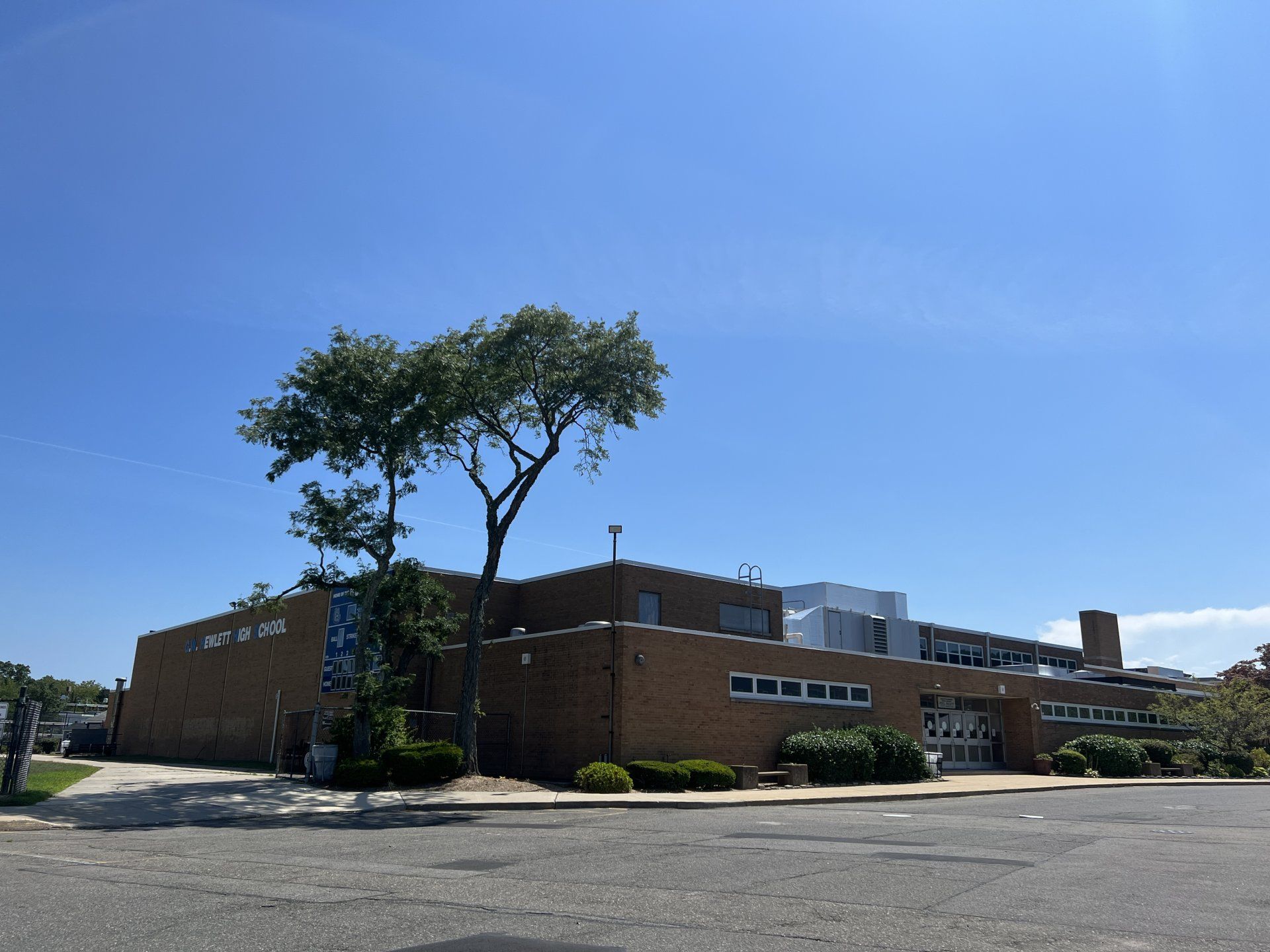 Hewlett Bay Park gallery image 3