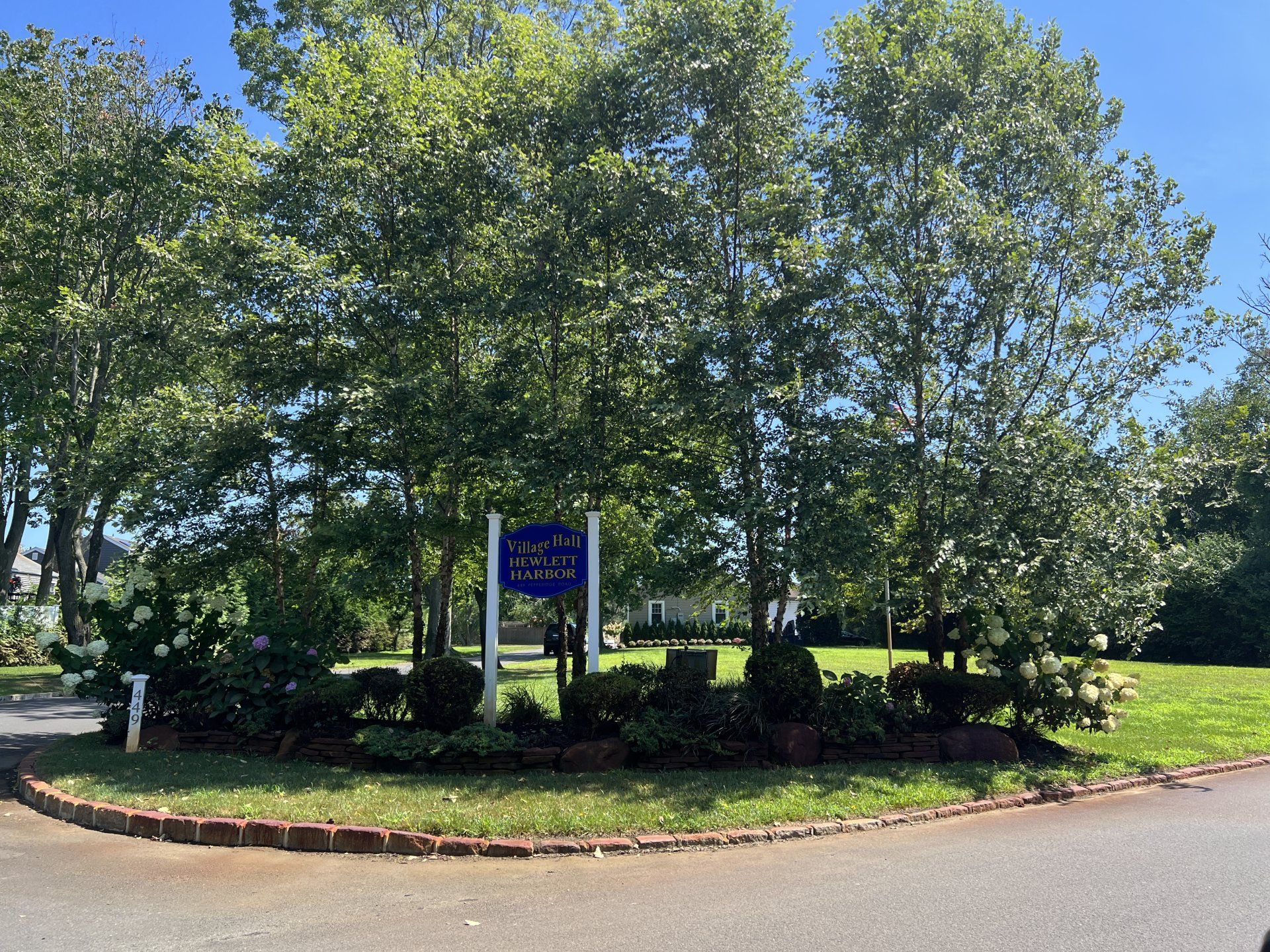 Hewlett Neck gallery image 3