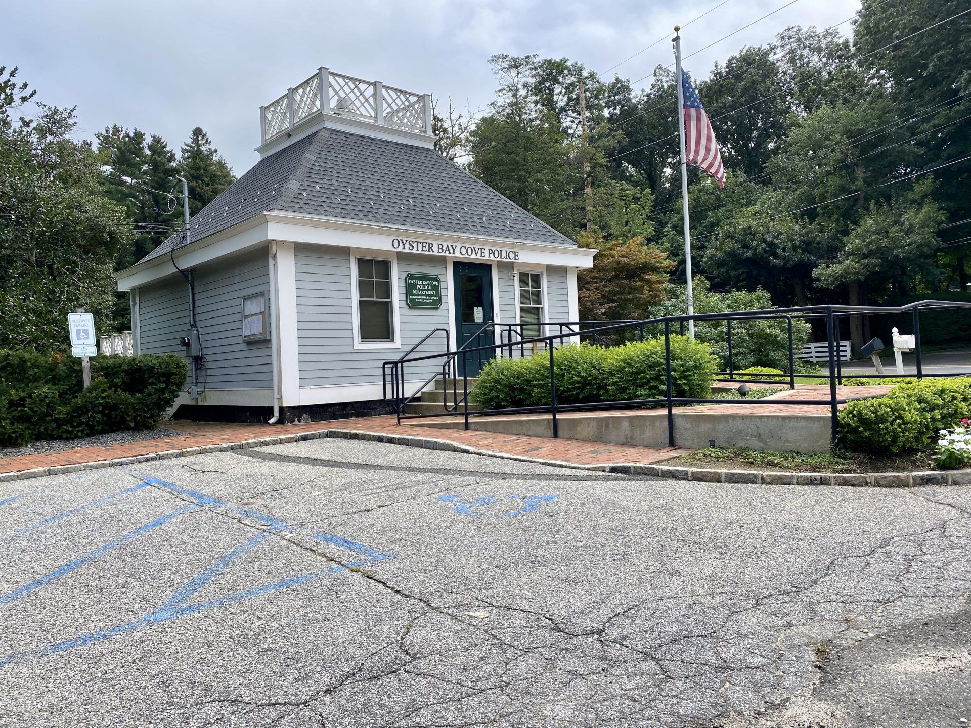 Oyster Bay Cove gallery image 2