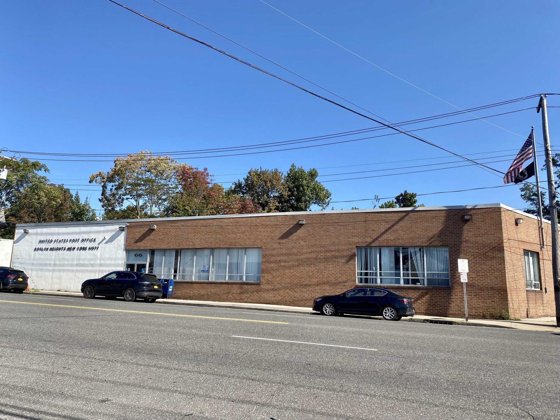 Roslyn Heights gallery image 5