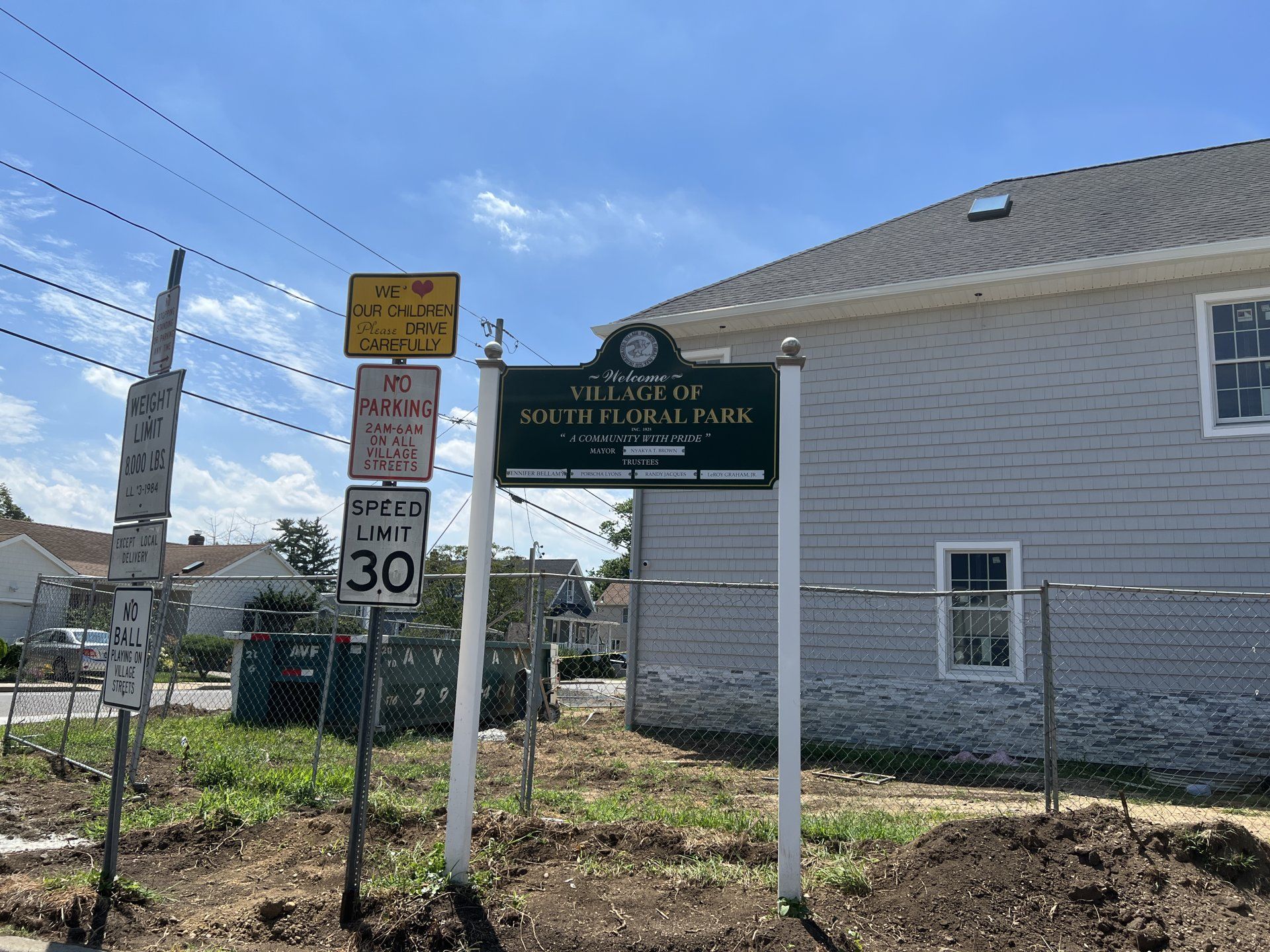 Floral Park gallery image 3