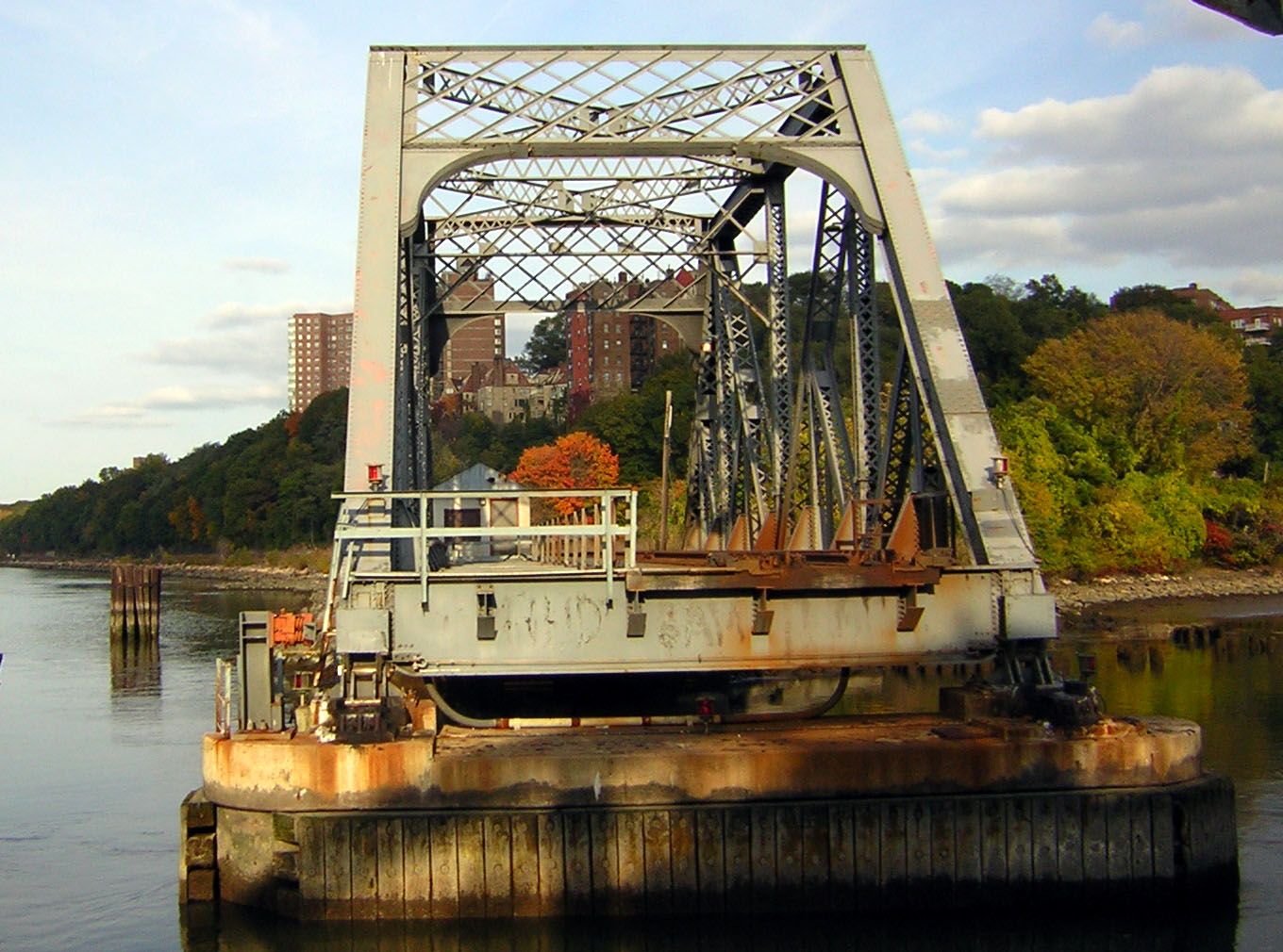 Spuyten Duyvil gallery image 2