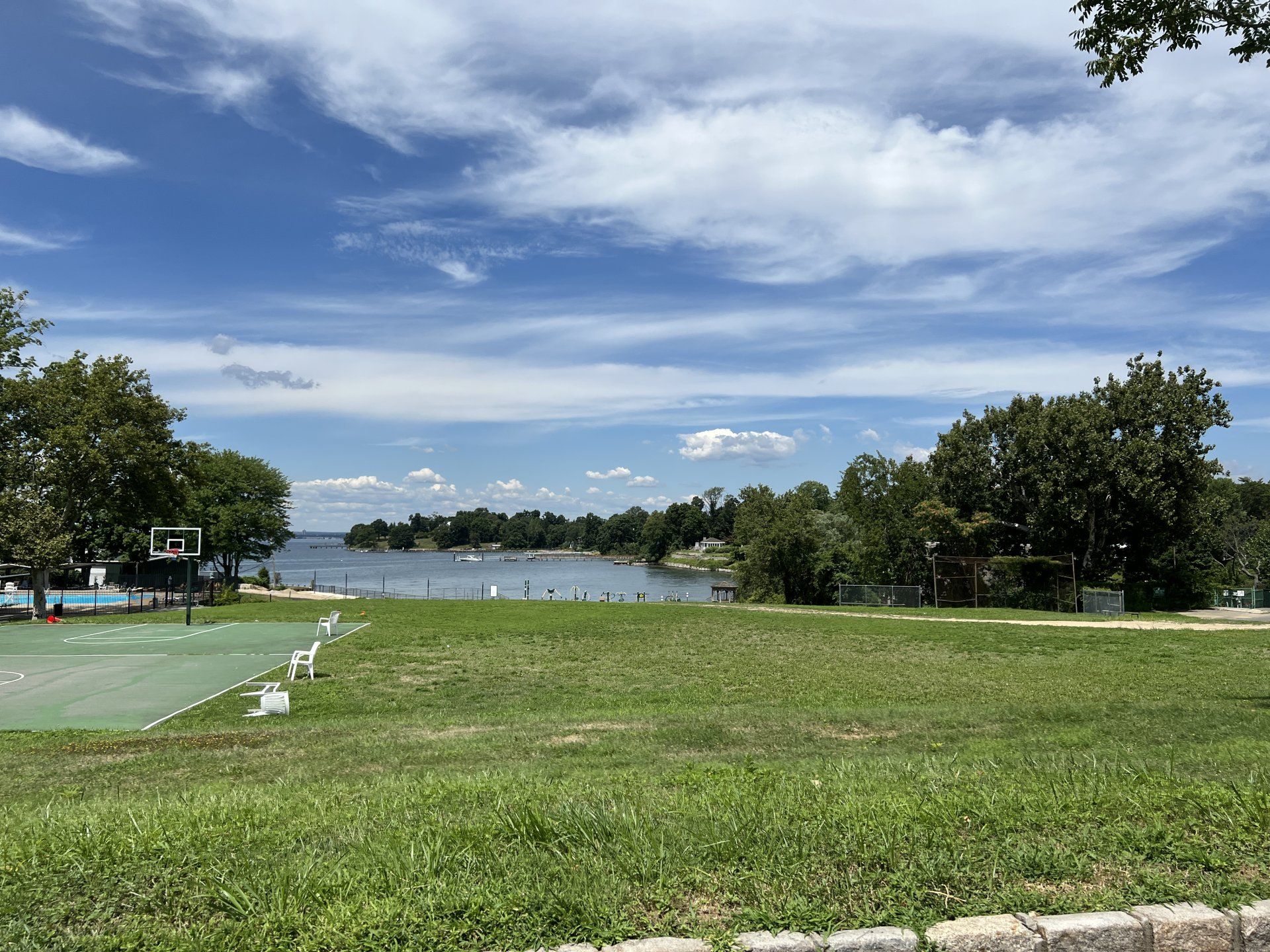 Saddle Rock gallery image 3